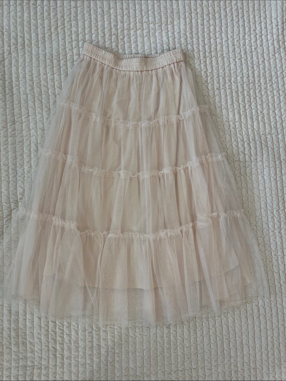 Pretty Garden Size M Tiered Tulle Midi Skirt in Light Beige